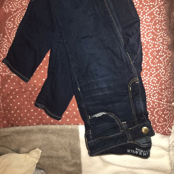 American Eagle Dark Wash Skinny Jean - Picture 3 of 4